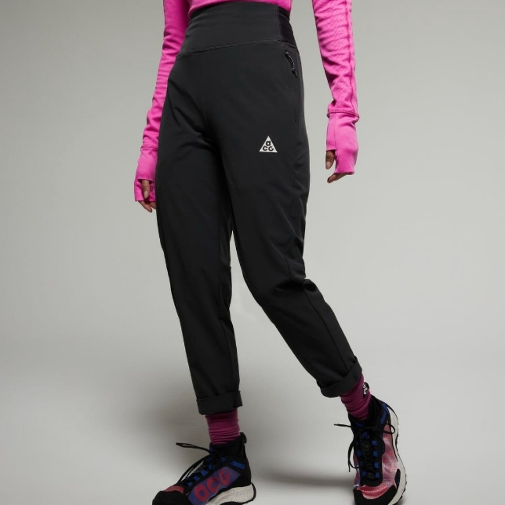 EUC Nike ACG Dri-FIT New Sands Pants